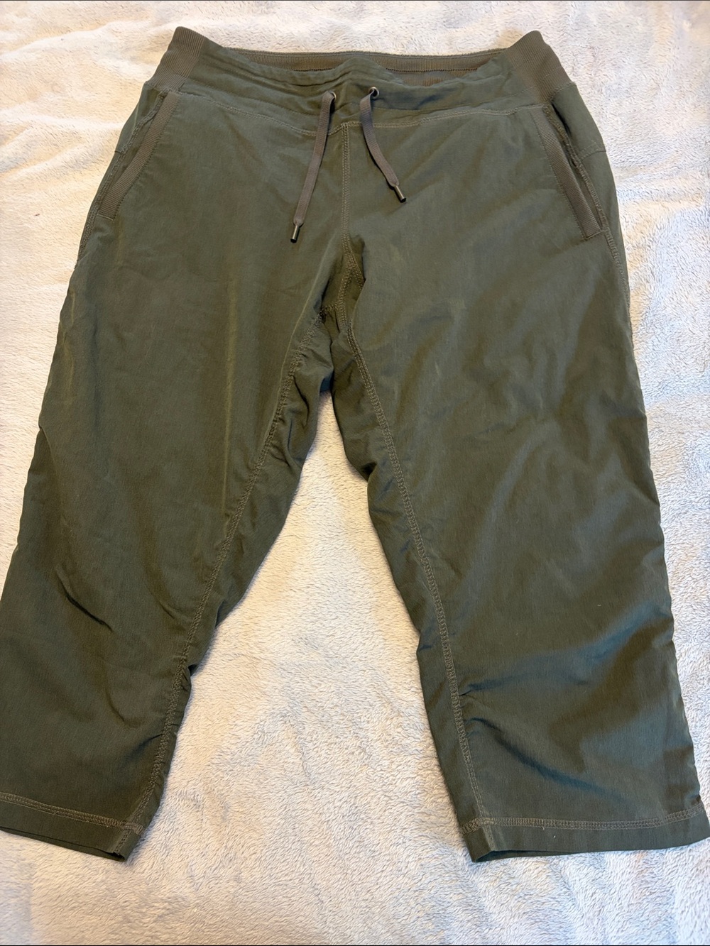Kirkland Signature Olive Drawstring Jogger Pants